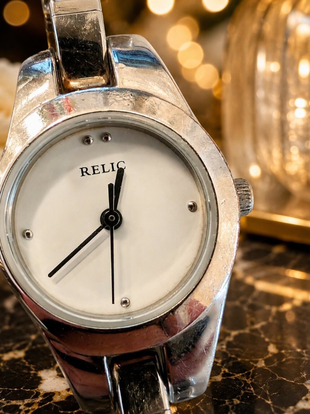 Women’s Relic Silver-Tone Wristwatch – New Battery – Very Good Condition - Picture 4 of 5